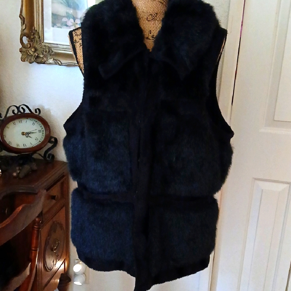 Ralph Lauren Black Textured Vest